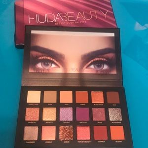Huda Desert Dusk Palette [NEW]